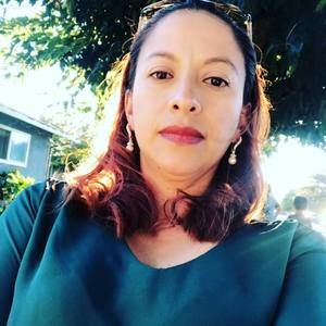 Meet your Posher, Yolanda